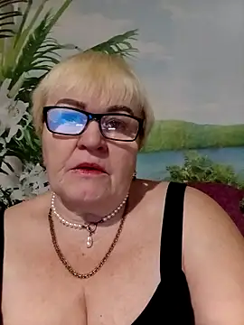 Snapshot of VioletSweet5566 chatting on January 8, 2026, 7:03 am VioletSweet5566 online show from January 8, 2026, 7:03 am