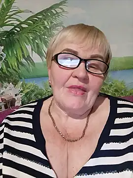 Snapshot of VioletSweet5566 chatting on November 6, 2025, 6:45 pm VioletSweet5566 online show from November 6, 2025, 6:45 pm