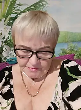 Snapshot of VioletSweet5566 chatting on October 2, 2025, 3:59 pm VioletSweet5566 online show from October 2, 2025, 3:59 pm