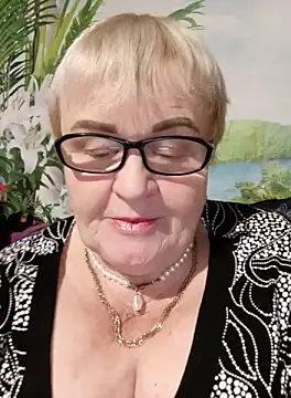 Snapshot of VioletSweet5566 chatting on October 13, 2025, 5:47 pm VioletSweet5566 online show from October 13, 2025, 5:47 pm