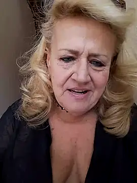 Snapshot of Belladama61 chatting on September 23, 2025, 11:28 am Belladama61 online show from September 23, 2025, 11:28 am