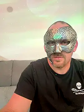 Snapshot of Celin_Luca210 chatting on September 10, 2025, 6:18 pm Celin Luca210 online show from September 10, 2025, 6:18 pm