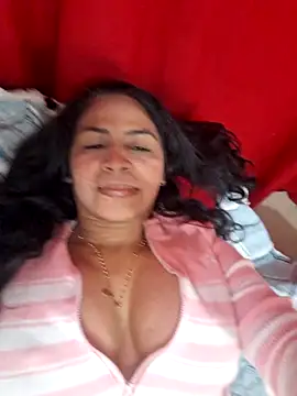 floresblancas online show from April 19, 2026, 7:49 pm