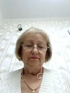 Snapshot of AlikaSwan5821 chatting on November 12, 2025, 7:18 pm AlikaSwan5821 online show from November 12, 2025, 7:18 pm