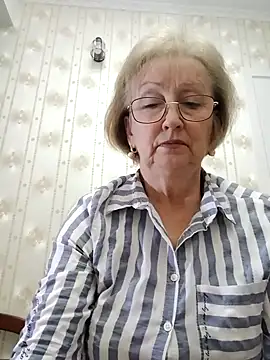 Snapshot of AlikaSwan5821 chatting on November 19, 2025, 8:20 pm AlikaSwan5821 online show from November 19, 2025, 8:20 pm