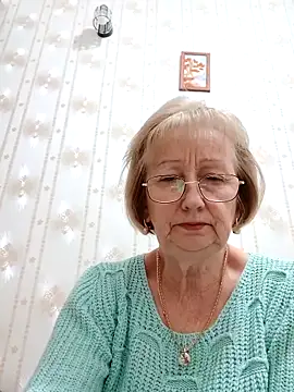 Snapshot of AlikaSwan5821 chatting on November 18, 2025, 8:01 pm AlikaSwan5821 online show from November 18, 2025, 8:01 pm