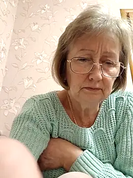 AlikaSwan5821 online show from February 25, 2026, 1:44 pm