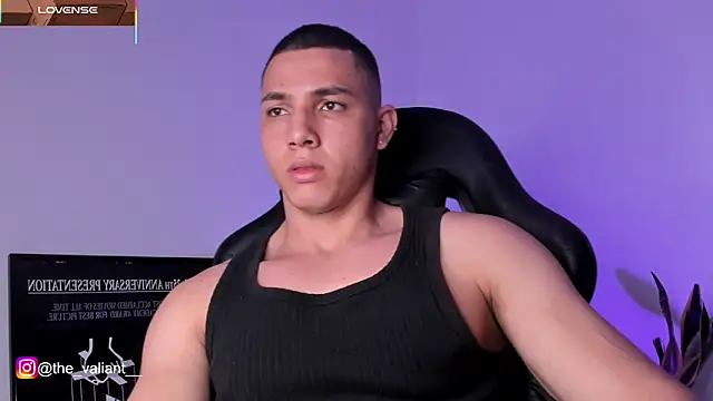 Snapshot of max_valiant1 chatting on February 1, 2026, 10:30 pm max valiant1 online show from February 1, 2026, 10:30 pm