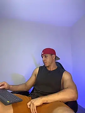 Snapshot of max_valiant1 chatting on February 22, 2026, 4:37 am max valiant1 online show from February 22, 2026, 4:37 am