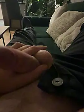 Snapshot of cumshot_foryou chatting on July 16, 2026, 10:29 pm cumshot foryou online show from July 16, 2026, 10:29 pm
