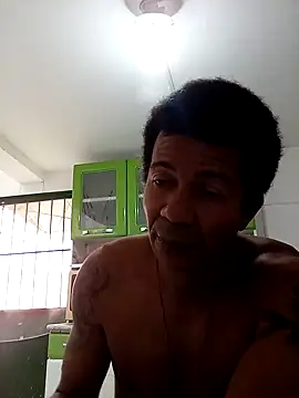 Snapshot of moreno25centimetro chatting on December 1, 2025, 2:18 pm moreno25centimetro online show from December 1, 2025, 2:18 pm