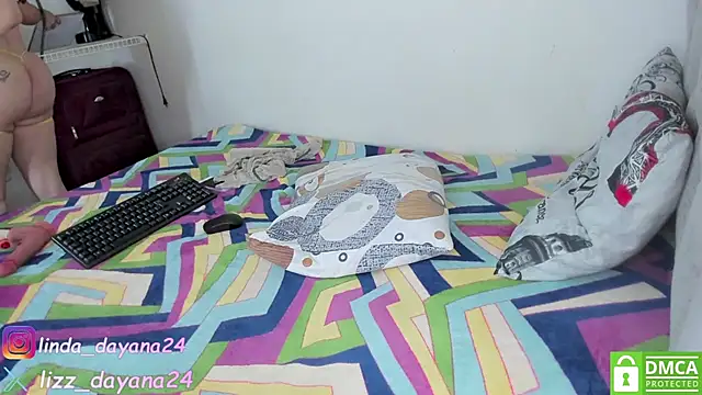 sweetdollinda23 online show from April 13, 2026, 1:42 am