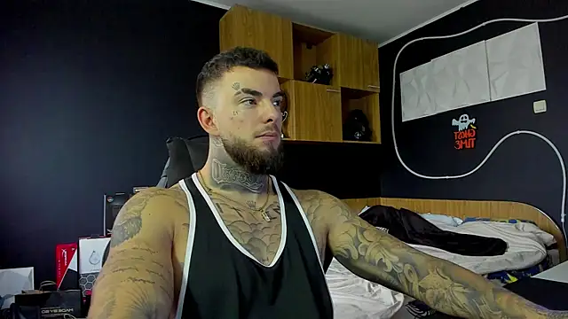 Chrisjordan66 online show from November 18, 2025, 7:11 am