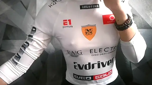 BritneyXKittensx online show from November 17, 2025, 8:18 am