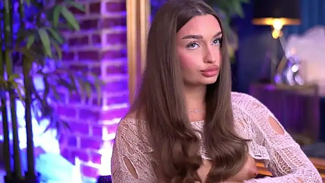 Snapshot of MillaSerene chatting on November 21, 2025, 7:29 am MillaSerene online show from November 21, 2025, 7:29 am