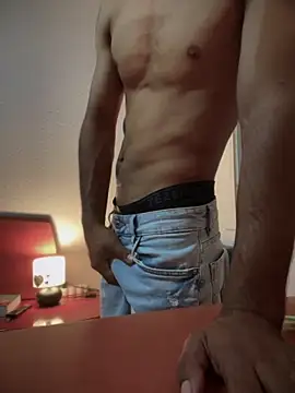 alberto5987 online show from October 3, 2025, 6:31 pm