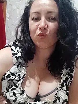 Snapshot of Velvet3451 chatting on September 9, 2025, 5:11 pm Velvet3451 online show from September 9, 2025, 5:11 pm