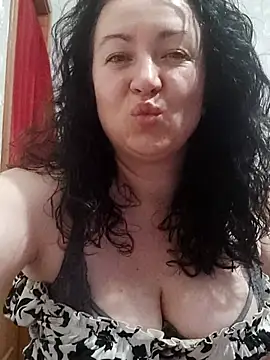 Snapshot of Velvet3451 chatting on November 17, 2025, 8:02 pm Velvet3451 online show from November 17, 2025, 8:02 pm