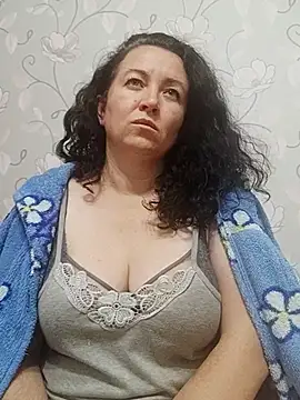 Snapshot of Velvet3451 chatting on October 9, 2025, 7:25 pm Velvet3451 online show from October 9, 2025, 7:25 pm