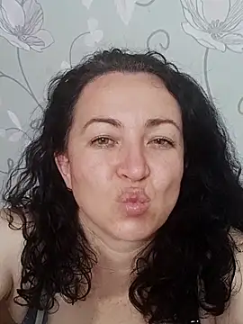 Snapshot of Velvet3451 chatting on October 11, 2025, 9:27 pm Velvet3451 online show from October 11, 2025, 9:27 pm