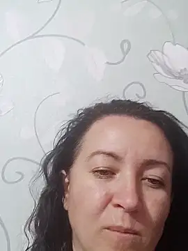 Snapshot of Velvet3451 chatting on September 23, 2025, 4:47 pm Velvet3451 online show from September 23, 2025, 4:47 pm