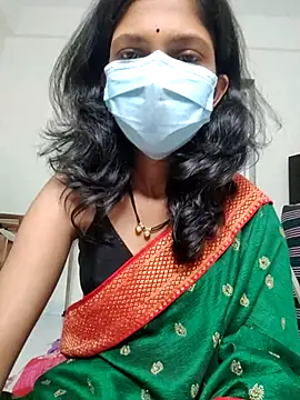 Shivani2002 online show from April 7, 2026, 12:56 am