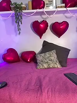 Snapshot of Cutie_blondie chatting on February 16, 2026, 11:42 am Cutie blondie online show from February 16, 2026, 11:42 am