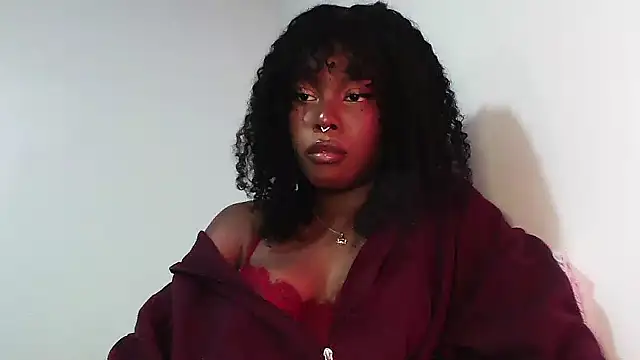 Snapshot of SparklingSoleil chatting on November 21, 2025, 5:45 pm SparklingSoleil online show from November 21, 2025, 5:45 pm