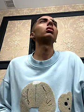 Snapshot of Mister_Obsession chatting on December 4, 2025, 6:40 pm Mister Obsession online show from December 4, 2025, 6:40 pm