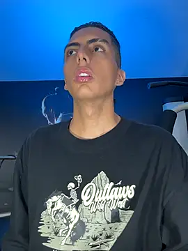 Snapshot of Mister_Obsession chatting on November 2, 2025, 7:08 pm Mister Obsession online show from November 2, 2025, 7:08 pm