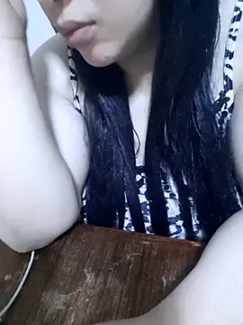 Madam-bezoul- online show from November 14, 2025, 8:56 pm