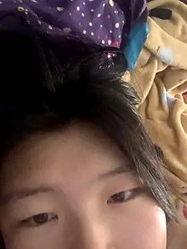 Snapshot of SSlady521 chatting on October 4, 2025, 4:47 am SSlady521 online show from October 4, 2025, 4:47 am