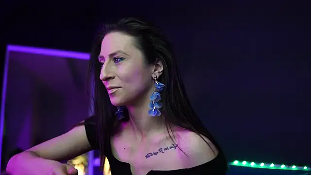 RubyRosa online show from October 27, 2025, 9:38 pm