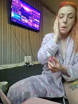 Scottishzara online show from November 22, 2025, 8:24 am