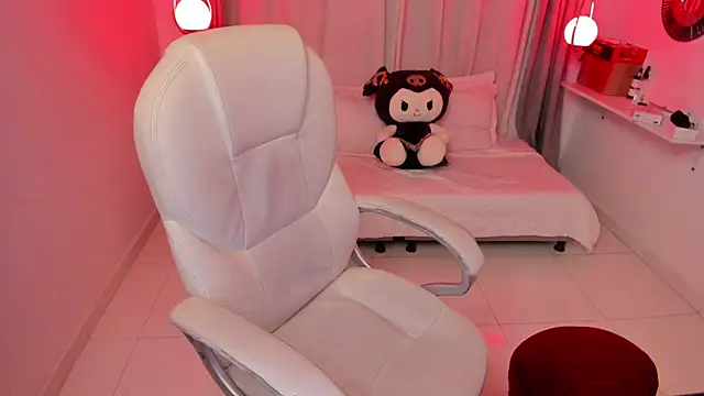 kurito  online show from October 28, 2025, 2:12 am