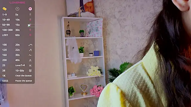 GiseleLamos online show from November 12, 2025, 3:10 am