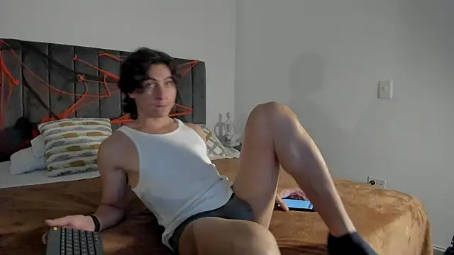 Snapshot of AlexanderHall chatting on October 28, 2025, 12:55 am AlexanderHall online show from October 28, 2025, 12:55 am