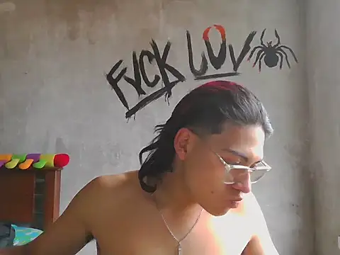 dirty model online show from February 25, 2026, 9:58 pm