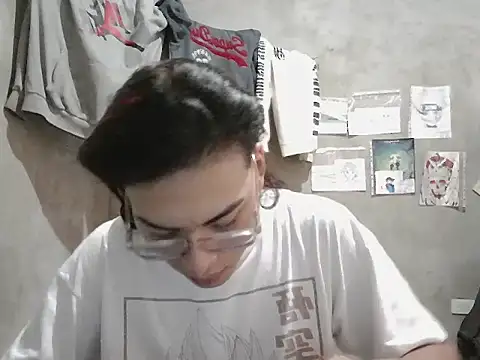 dirty model online show from April 18, 2026, 5:59 pm