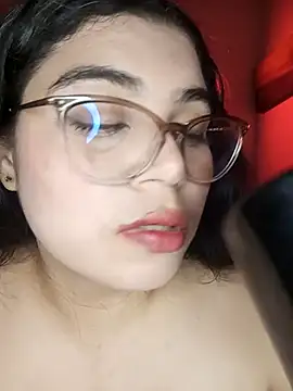 Snapshot of Diamily chatting on October 8, 2025, 3:52 am Diamily online show from October 8, 2025, 3:52 am