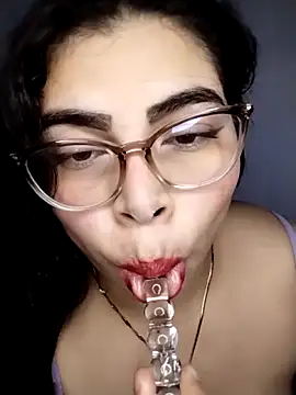 Snapshot of Diamily chatting on January 9, 2026, 5:53 pm Diamily online show from January 9, 2026, 5:53 pm