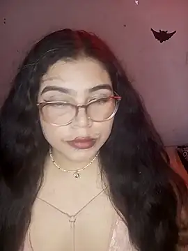 Snapshot of Diamily chatting on October 23, 2025, 4:22 am Diamily online show from October 23, 2025, 4:22 am