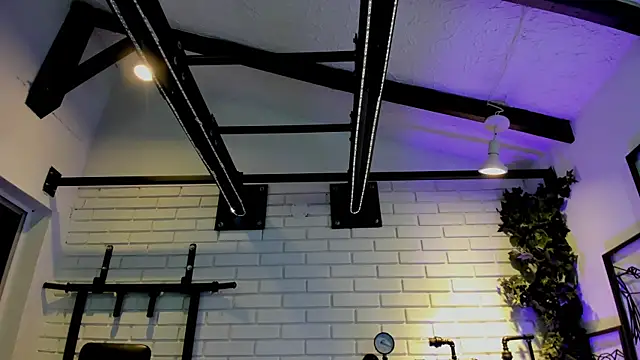 Snapshot of ItaloMoore chatting on September 11, 2025, 11:10 am ItaloMoore online show from September 11, 2025, 11:10 am