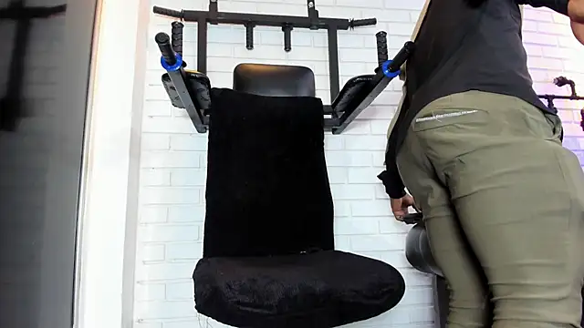 ItaloMoore online show from March 10, 2026, 11:14 am