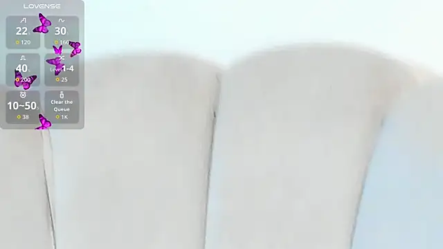 Snapshot of VioletHilton chatting on September 10, 2025, 8:08 pm VioletHilton online show from September 10, 2025, 8:08 pm