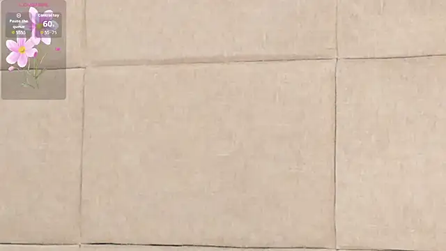 Snapshot of VioletHilton chatting on December 2, 2025, 7:37 pm VioletHilton online show from December 2, 2025, 7:37 pm