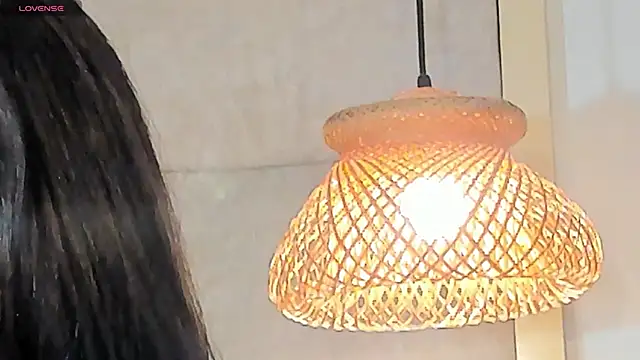 Snapshot of VioletHilton chatting on September 26, 2025, 6:48 pm VioletHilton online show from September 26, 2025, 6:48 pm