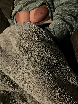 velma227 online show from November 23, 2025, 2:10 am