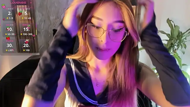 Snapshot of Melodylane chatting on November 27, 2025, 10:59 am Melodylane online show from November 27, 2025, 10:59 am