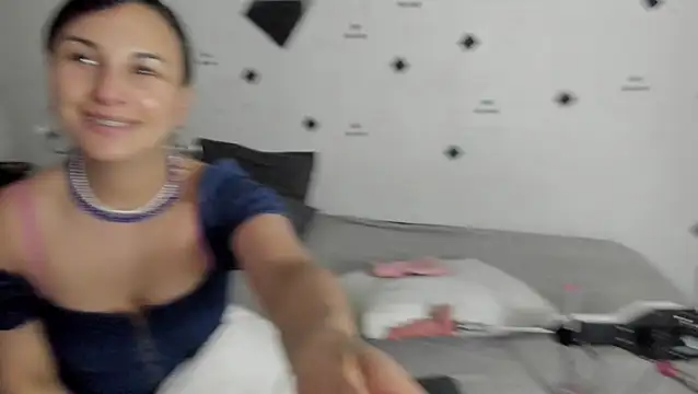 Snapshot of samaramour chatting on December 4, 2025, 11:53 am samaramour online show from December 4, 2025, 11:53 am